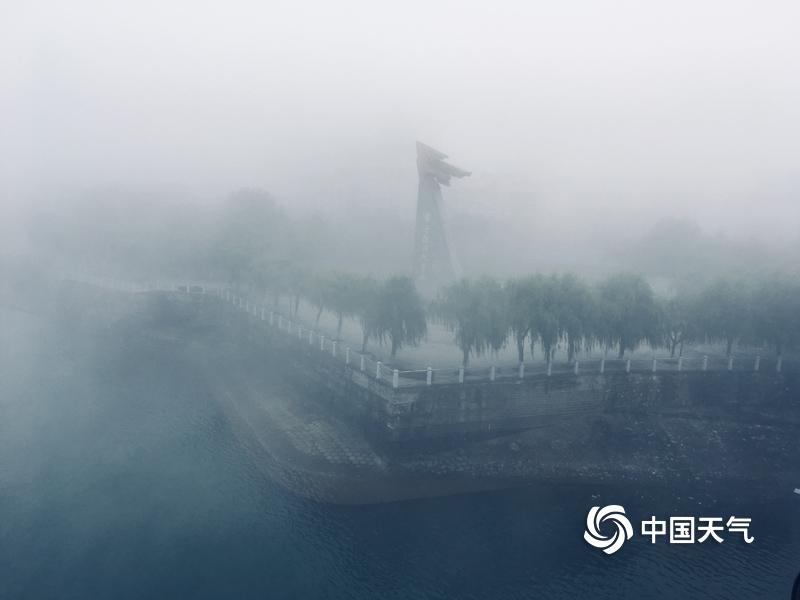 【黑料不】網紅都美麗的李柒如世外桃園