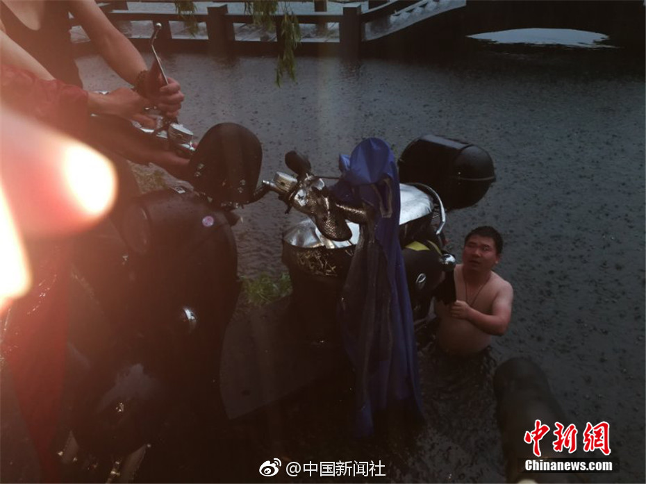 【油管18+游戲官網入口免費】活著誰唱的